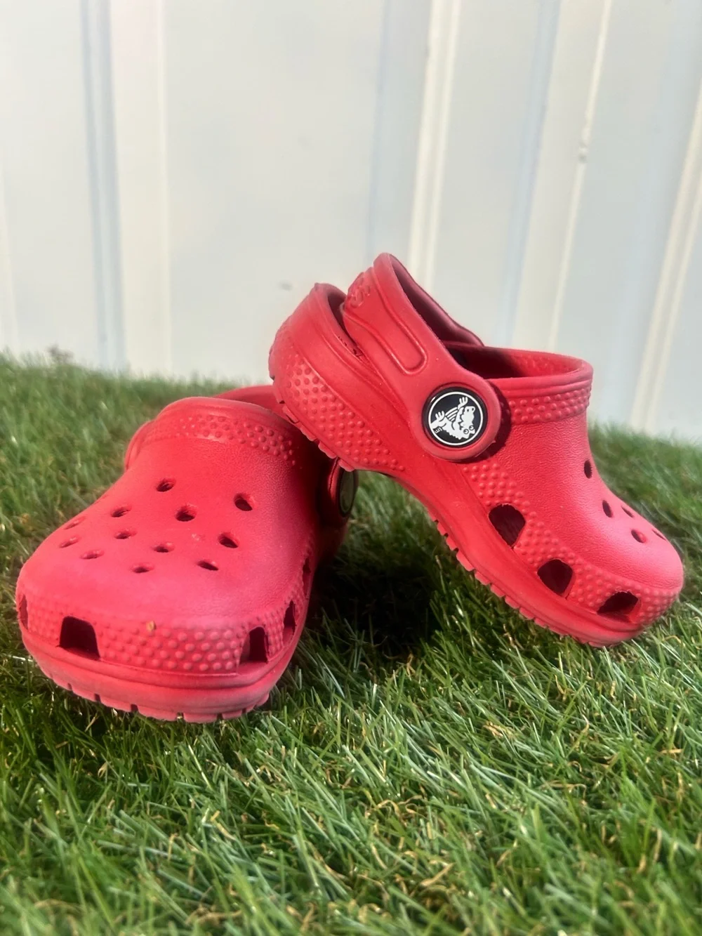 Crocs Classic Clogs ,Toddler Size 4c,Red Iconic Comfort